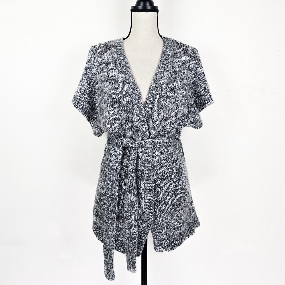 💥3 for $30💥 EUC Old Navy Wool Blend Gray Wrap Cardigan Sweater